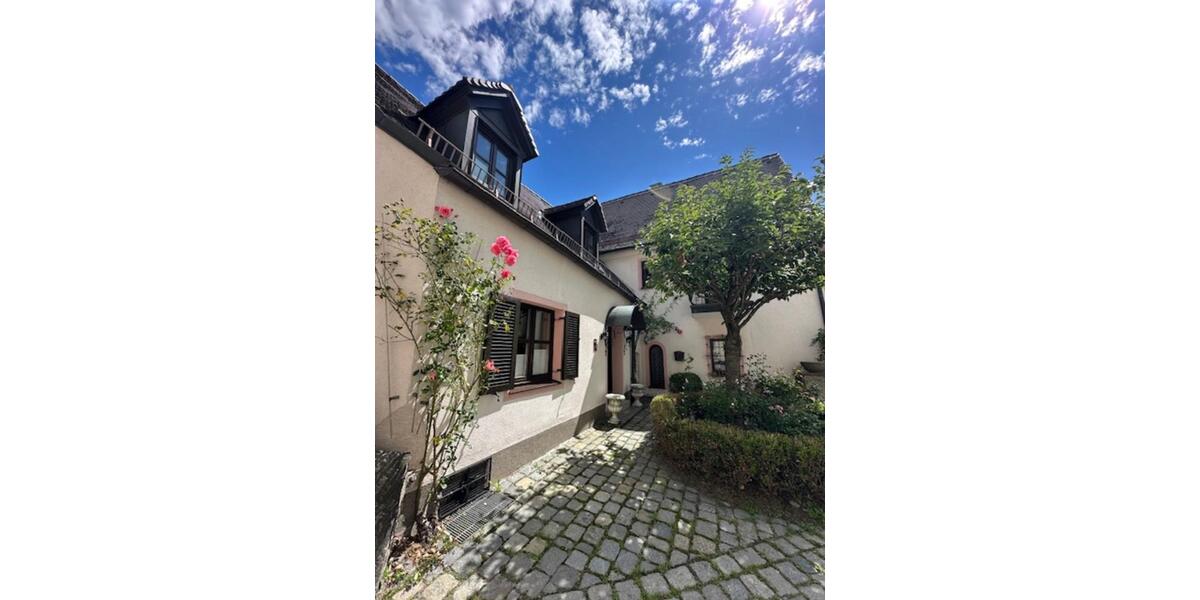 6 Zimmer freistehendes Einfamilienhaus in Weiden Innenstadt 6 zimmer