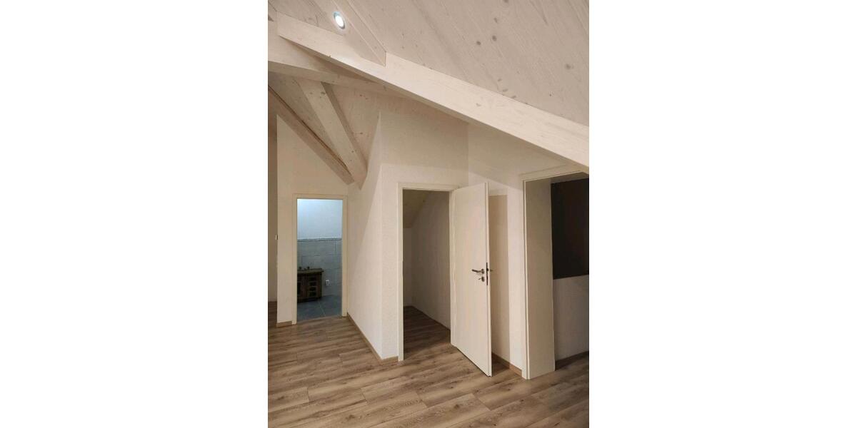 Maisonettenwohnung Balingen - 3 Zimmer, 97 m&sup2;, 1.600&euro; | Angebot:26003105