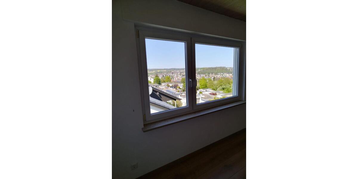 Etagenwohnung Uhingen - 4 Zimmer, 80 m&sup2;, 1.000&euro; | Angebot:26462087