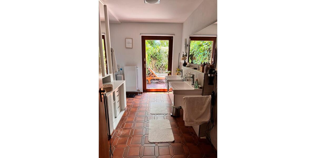 Einfamilienhaus Lohr am Main - 5 Zimmer, 150 m&sup2;, 2.400&euro; | Angebot:24567683