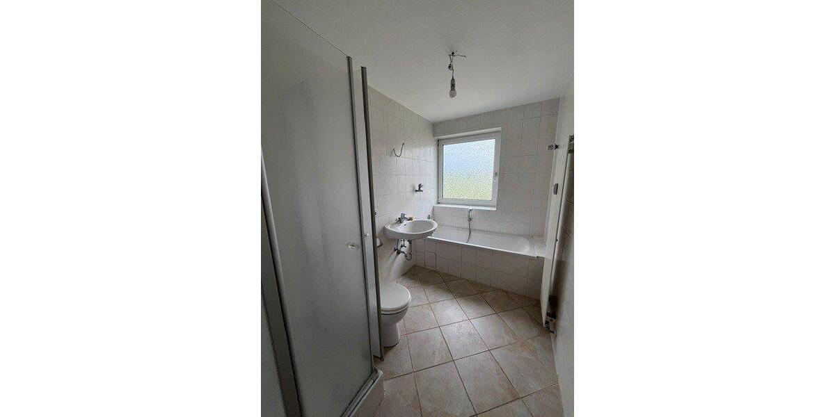Dachgeschoßwohnung Aarbergen - 3 Zimmer, 90 m&sup2;, 765&euro; | Angebot:26624523