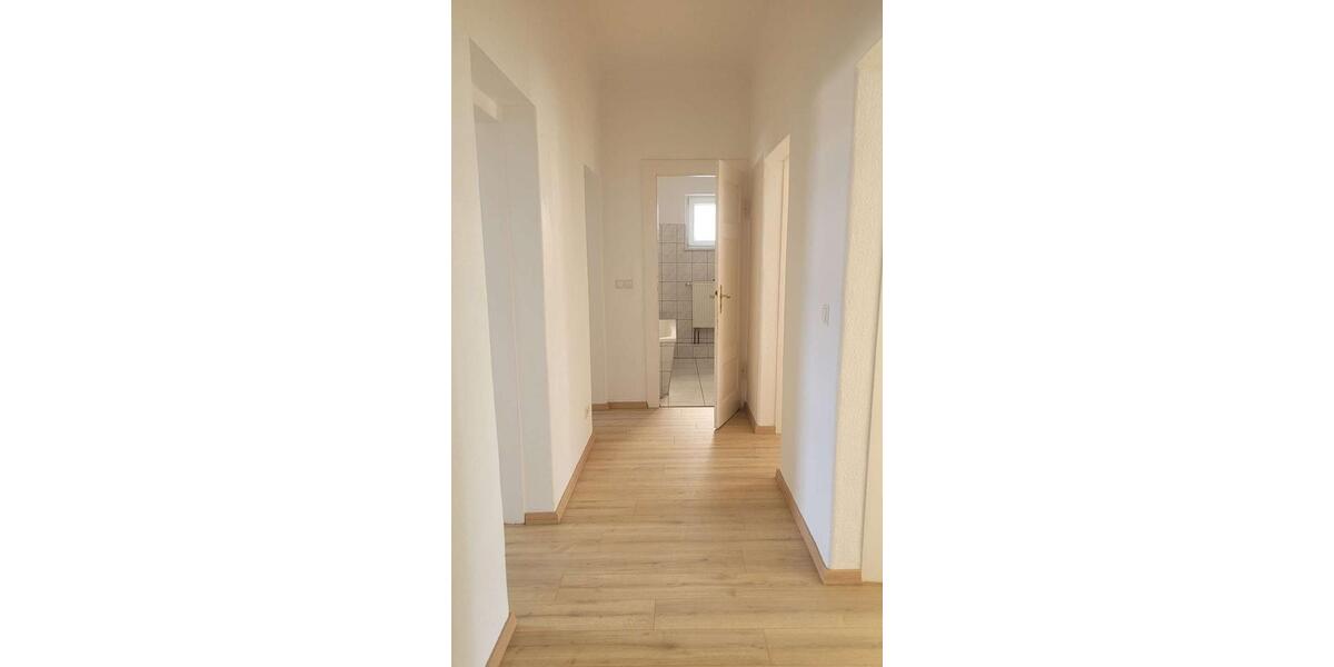Etagenwohnung Gotha - 4 Zimmer, 93 m&sup2;, 650&euro; | Angebot:26647237