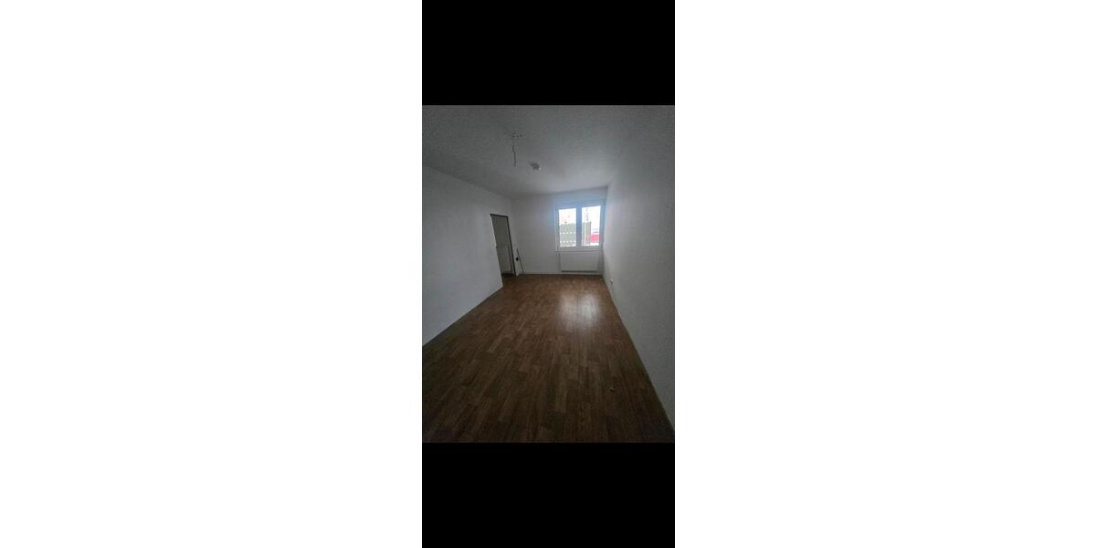 Erdgeschoßwohnung Genthin - 2 Zimmer, 66 m&sup2;, 430&euro; | Angebot:25892802