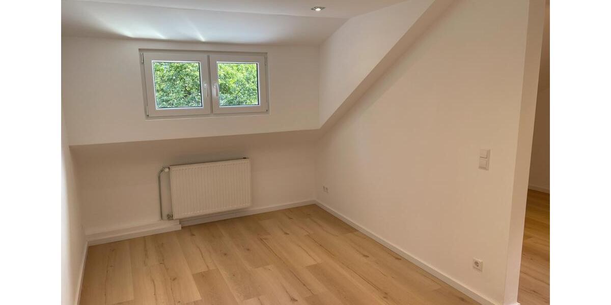 Dachgeschoßwohnung Schönau - 3 Zimmer, 84 m&sup2;, 950&euro; | Angebot:24444718