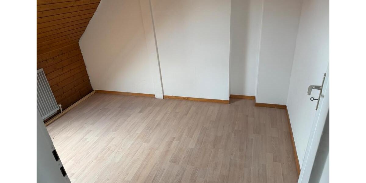Dachgeschoßwohnung Schwäbisch Gmünd - 3 Zimmer, 75 m&sup2;, 840&euro; | Angebot:26596157