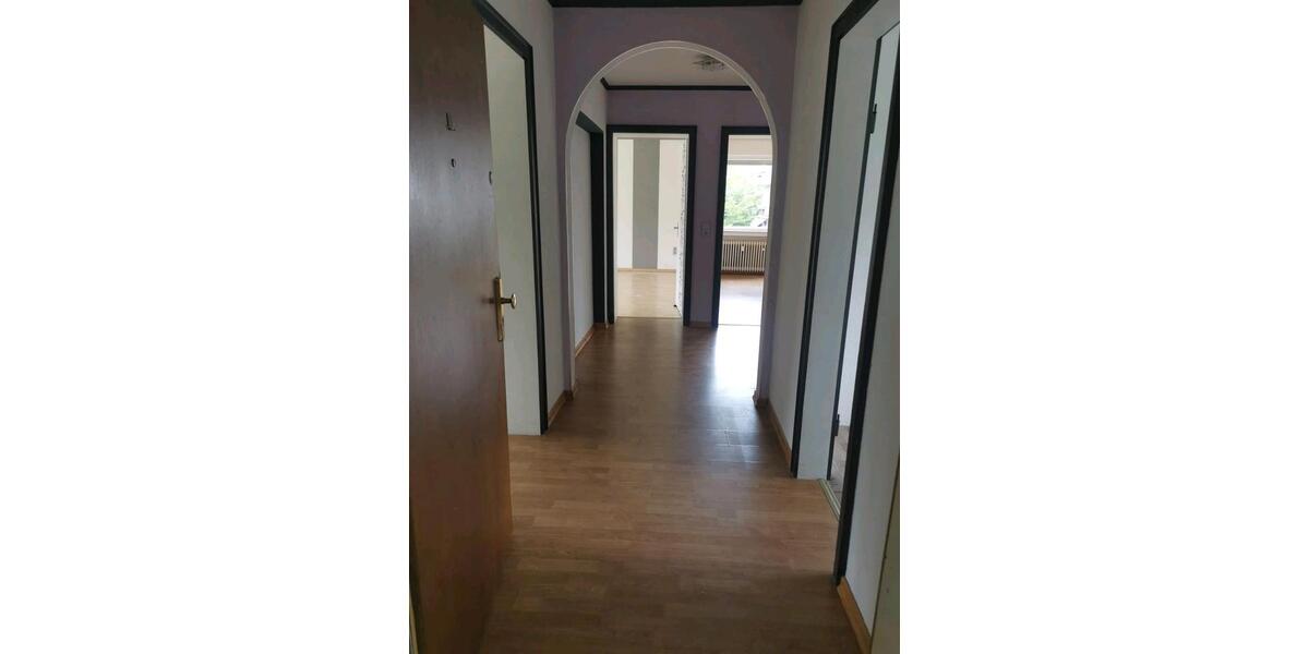 Etagenwohnung Bad Pyrmont - 4 Zimmer, 102 m&sup2;, 850&euro; | Angebot:26522381