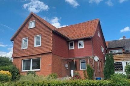 Haus Alfeld (Leine) - 9 Zimmer, 229 m&sup2;, 1.400&euro; | Angebot:26229526