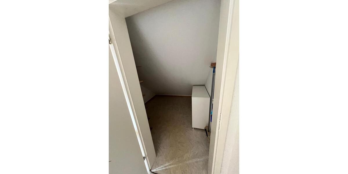 Dachgeschoßwohnung Sinntal - 3 Zimmer, 80 m&sup2;, 575&euro; | Angebot:24650377