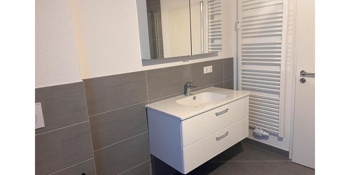 Traumwohnung in bester Lage mit großen Balkon 3 zimmer