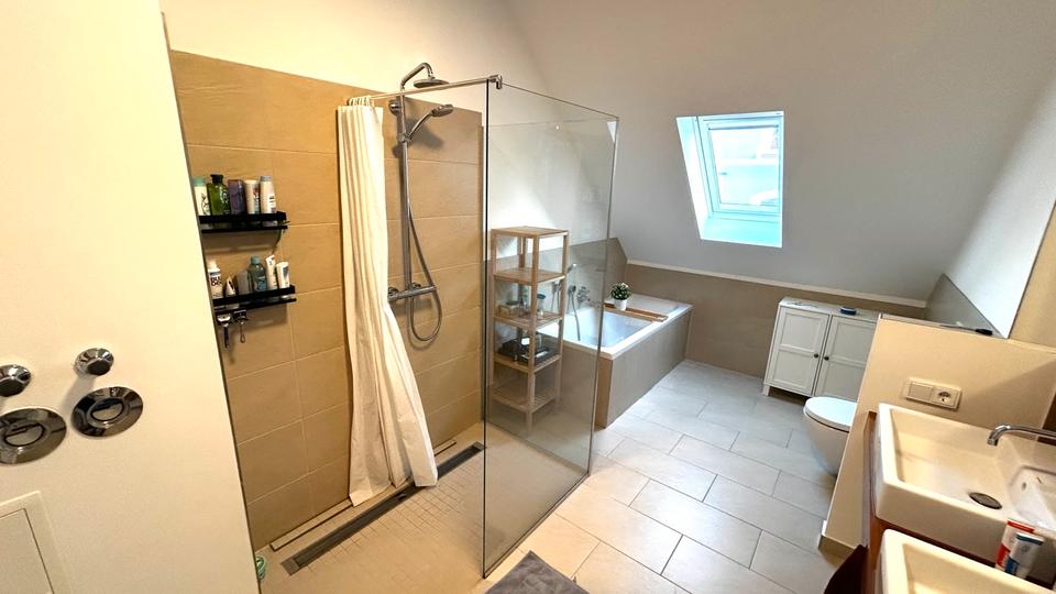 Maisonettenwohnung Hildesheim Oststadt/Stadtfeld - 5 Zimmer, 173 m&sup2;, 1.400&euro; | Angebot:26237639