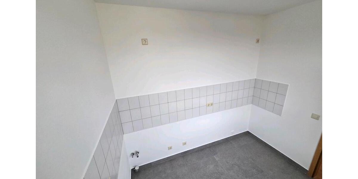 Etagenwohnung Limbach-Oberfrohna Oberfrohna - 2 Zimmer, 51 m&sup2;, 355&euro; | Angebot:26697008
