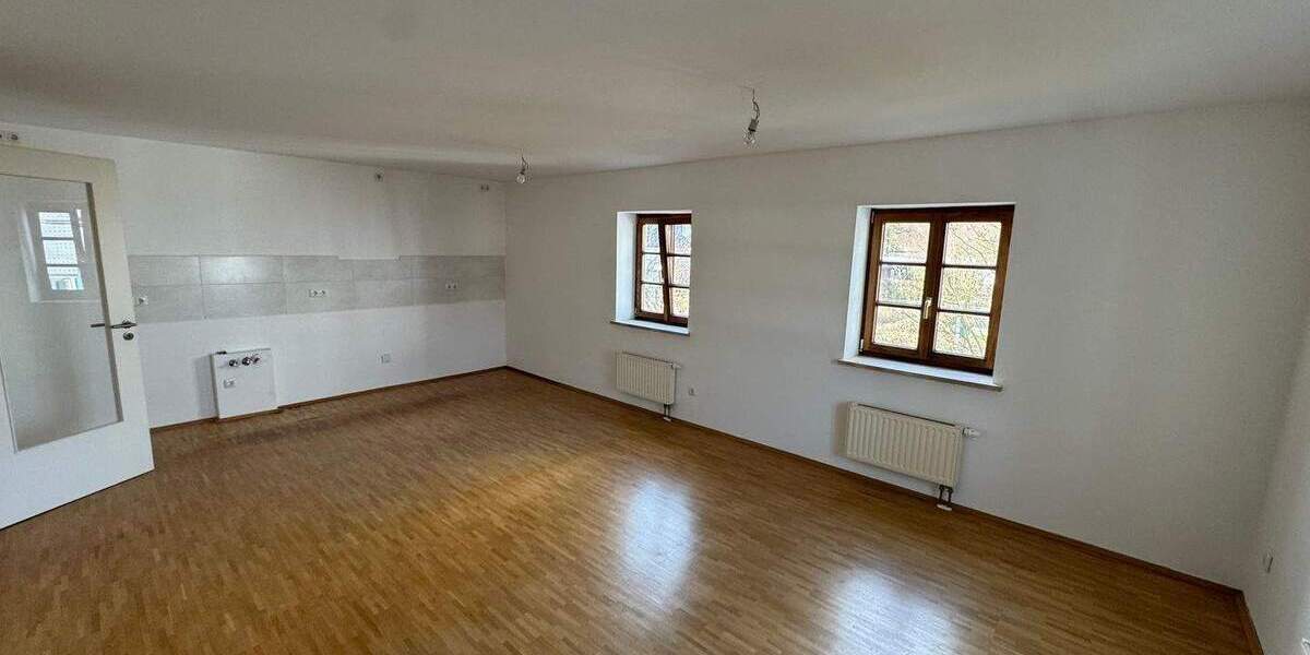 Etagenwohnung Röhrmoos Großinzemoos - 3 Zimmer, 78 m&sup2;, 1.200&euro; | Angebot:25895838