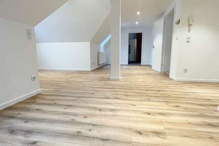 Wohnung Aue Aue - 4 Zimmer, 135 m&sup2;, 810&euro; | Angebot:27067307