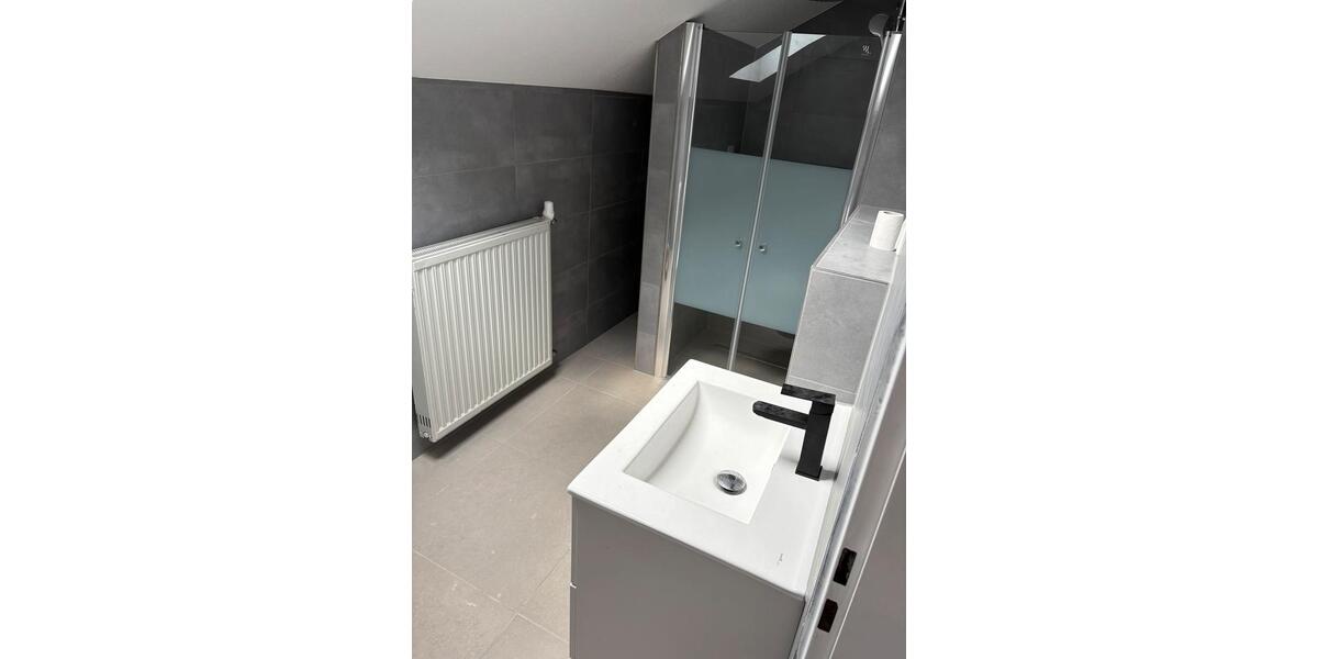 Dachgeschoßwohnung Wächtersbach - 3 Zimmer, 90 m&sup2;, 1.100&euro; | Angebot:26597615