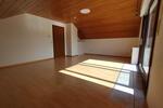 Dachgeschoßwohnung Winnenden - 2.5 Zimmer, 61 m&sup2;, 810&euro; | Angebot:25062037