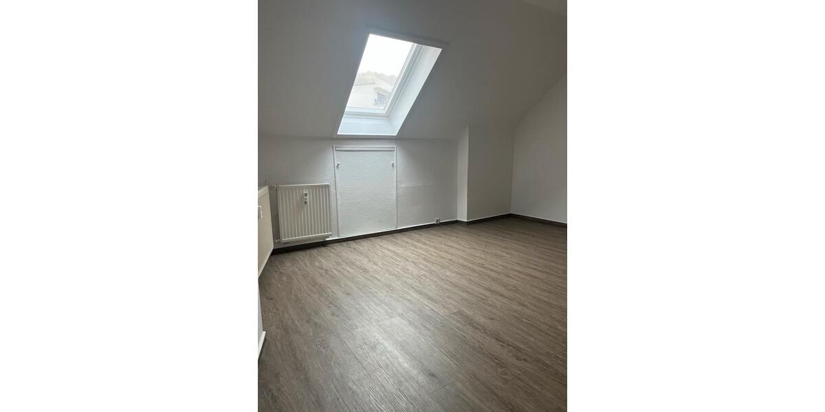 Dachgeschoßwohnung Jena Kernberge - 2 Zimmer, 50 m&sup2;, 490&euro; | Angebot:24866943