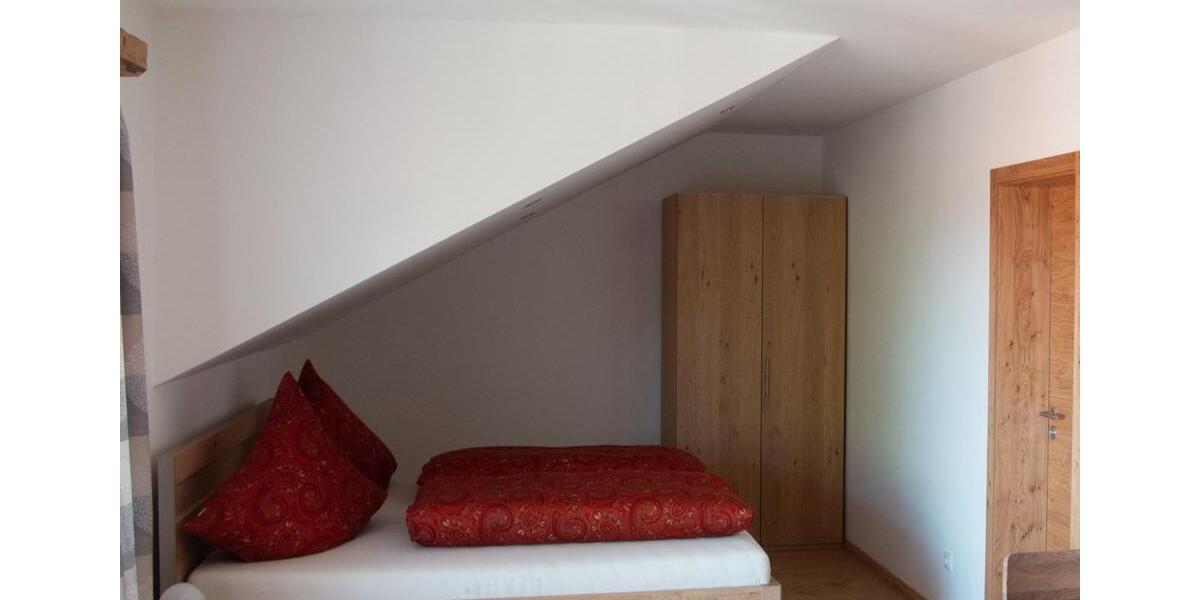 Etagenwohnung Roding - 1 Zimmer, 18 m&sup2;, 400&euro; | Angebot:26351857