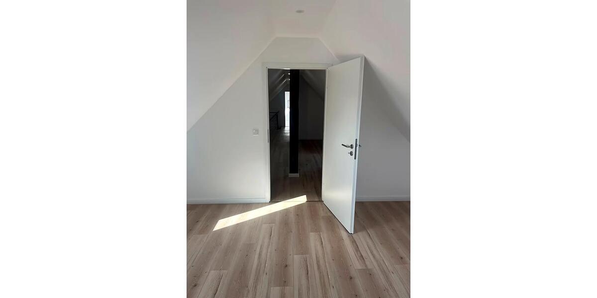 Maisonettenwohnung Gehrden - 4 Zimmer, 175 m&sup2;, 1.400&euro; | Angebot:26699492