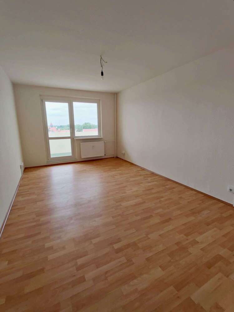 Wohnung zum Mieten in Rötha 390 € 62 m²