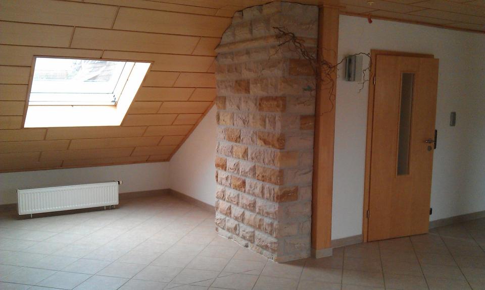 Dachgeschoßwohnung Oberaurach - 2 Zimmer, 70 m&sup2;, 700&euro; | Angebot:25546030