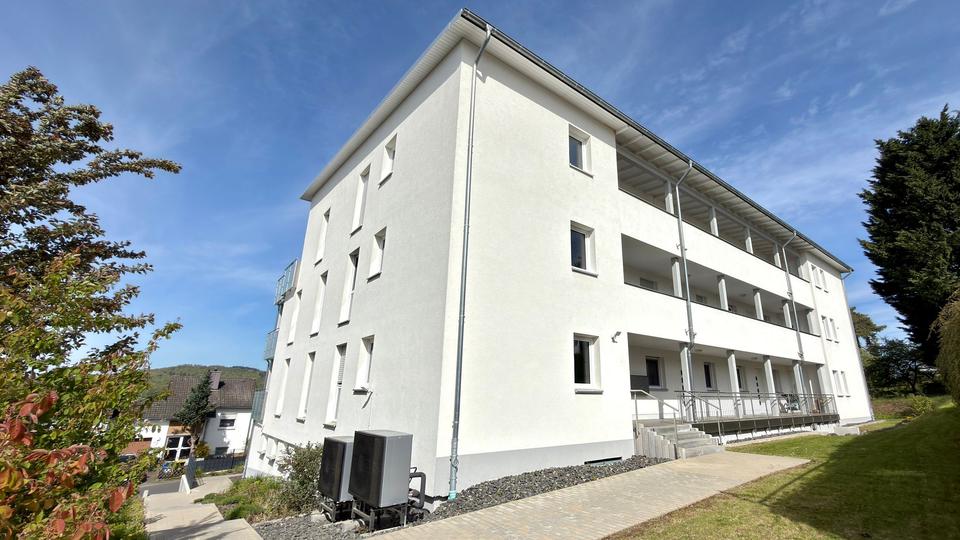 Etagenwohnung Niedenstein - 3 Zimmer, 95 m&sup2;, 900&euro; | Angebot:26495881