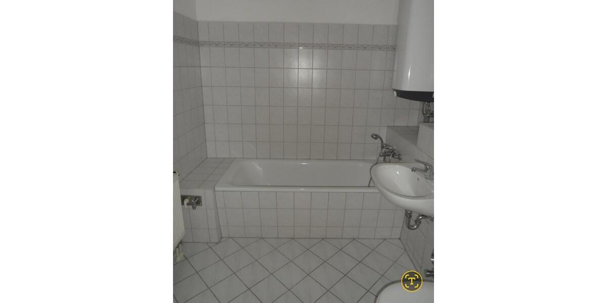 Helle 2 Raum Wohnung mit Balkon und Einbau -Singel-Küche 2 zimmer