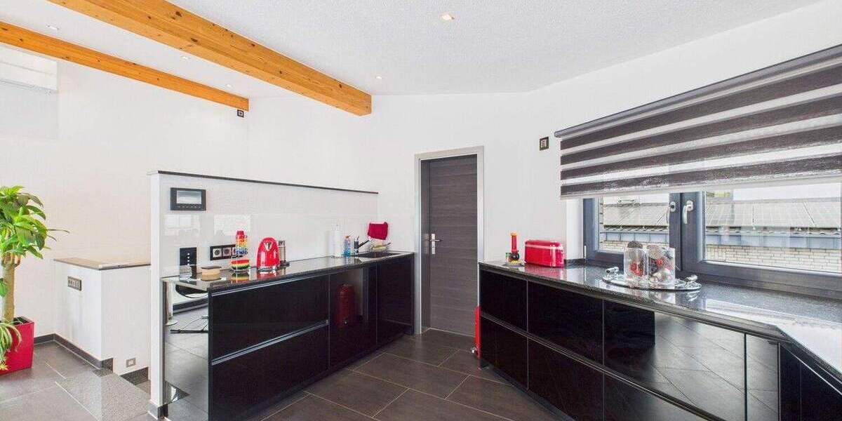 Mehrfamilienhaus, Wohnhaus Pulheim - 5 Zimmer, 291 m&sup2;, 3.000&euro; | Angebot:24449360