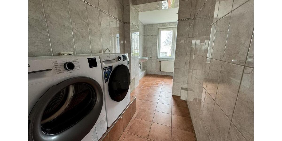 Etagenwohnung Wedel - 3 Zimmer, 85 m&sup2;, 1.250&euro; | Angebot:25871152