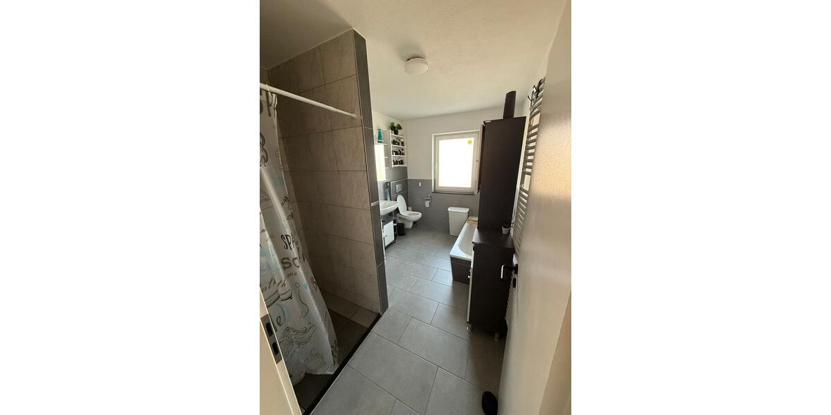 Etagenwohnung Dombühl - 4 Zimmer, 130 m&sup2;, 1.100&euro; | Angebot:26024623