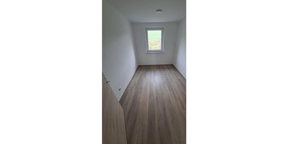 Etagenwohnung Reichenbach im Vogtland Obermylau - 5 Zimmer, 108 m&sup2;, 1.300&euro; | Angebot:25613158