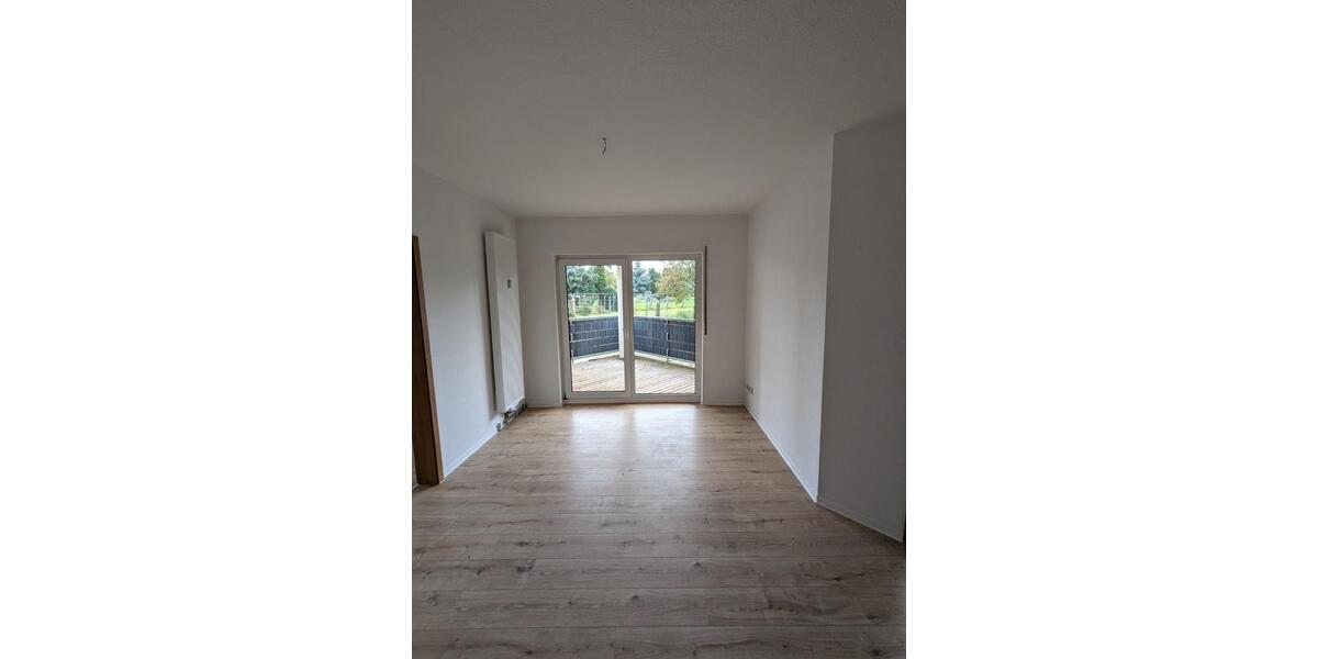 Etagenwohnung Wallhausen - 3 Zimmer, 90 m&sup2;, 440&euro; | Angebot:24675937
