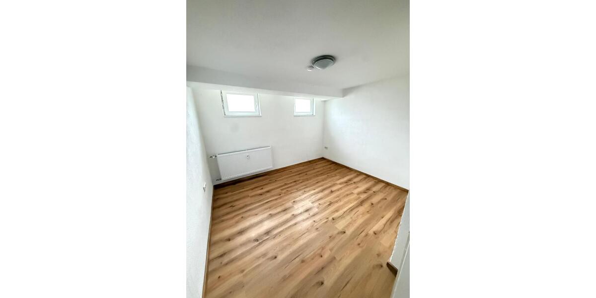 Etagenwohnung Korbach - 3 Zimmer, 72 m&sup2;, 600&euro; | Angebot:26022148