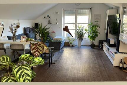2,5 Zimmer Dachgeschoss für sich alleine zimmer