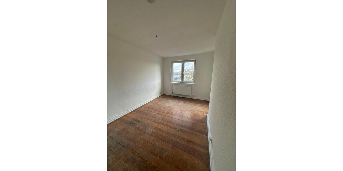 Etagenwohnung Flensburg - 4 Zimmer, 115 m&sup2;, 1.100&euro; | Angebot:24418118