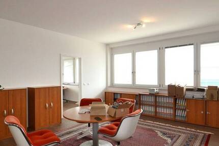 Moderne Büro- oder Praxisfläche in Antdorf