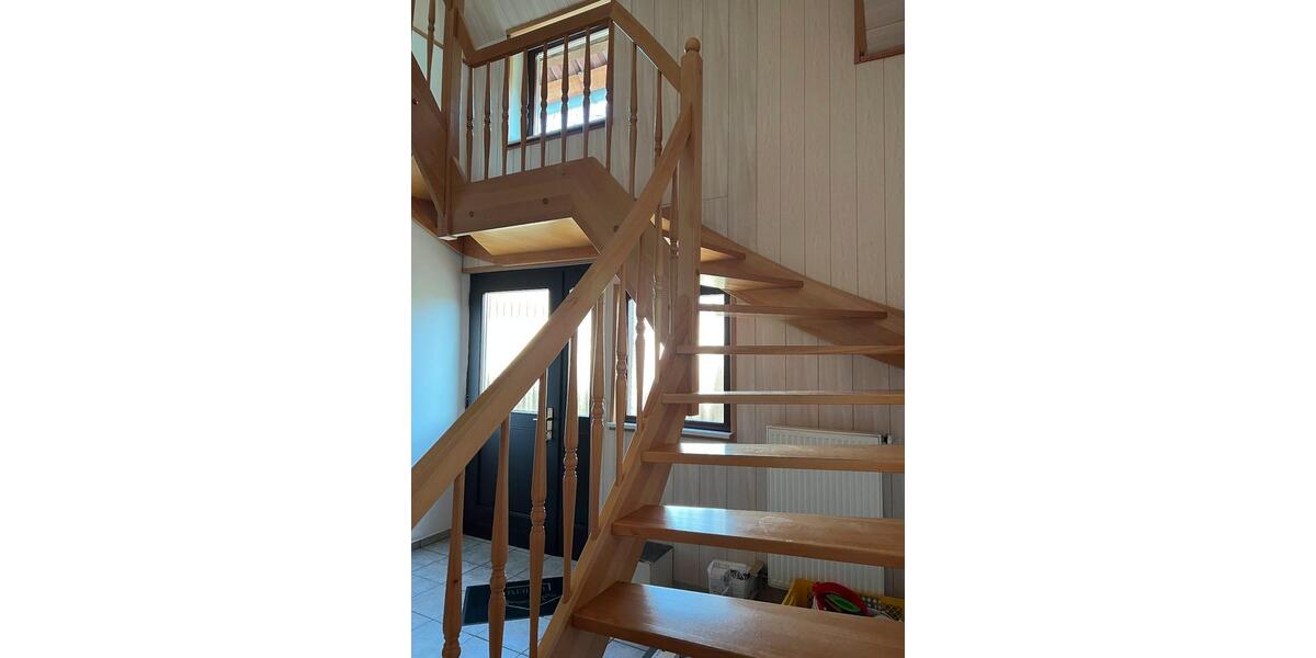 Dachgeschoßwohnung Geseke - 6 Zimmer, 180 m&sup2;, 890&euro; | Angebot:26461476