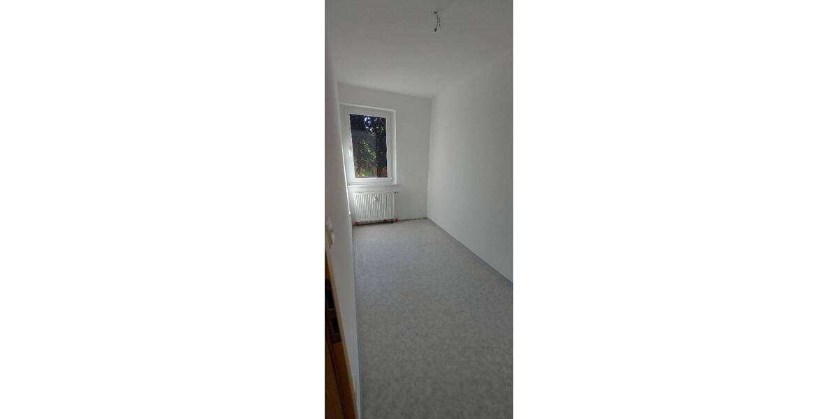 Etagenwohnung Borna - 3 Zimmer, 70 m&sup2;, 595&euro; | Angebot:26841009