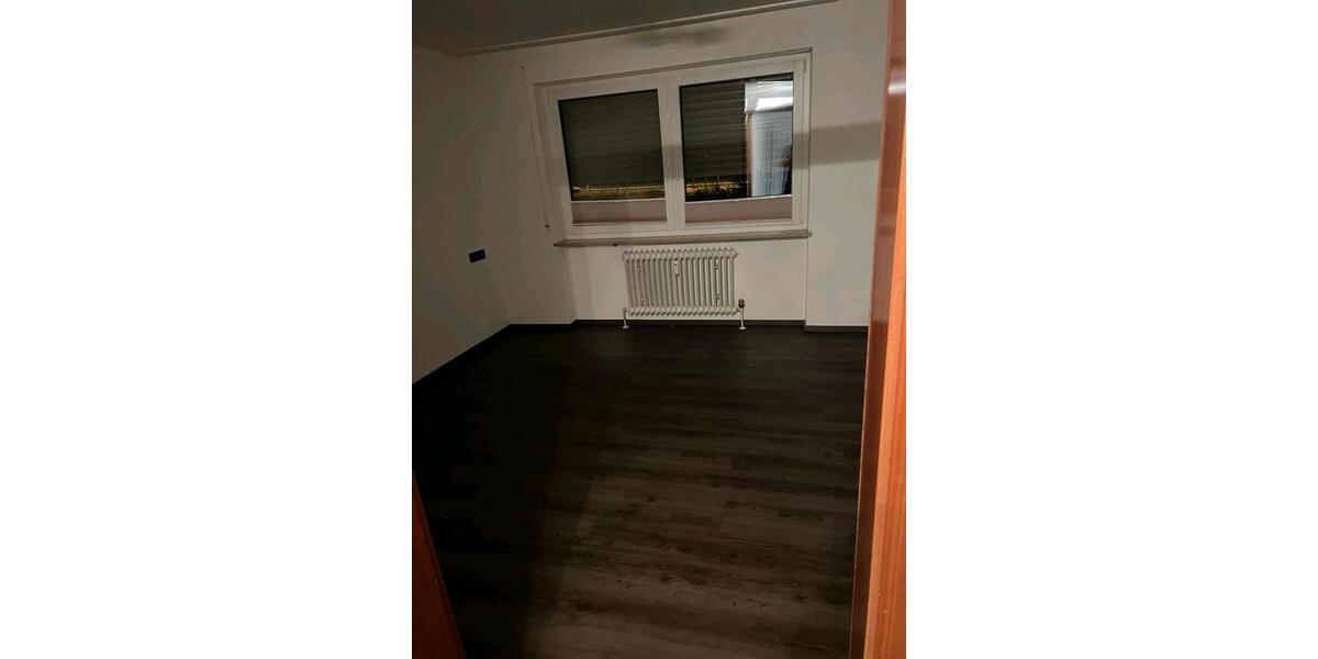 Etagenwohnung Westhausen - 3.5 Zimmer, 87 m&sup2;, 1.200&euro; | Angebot:26534603