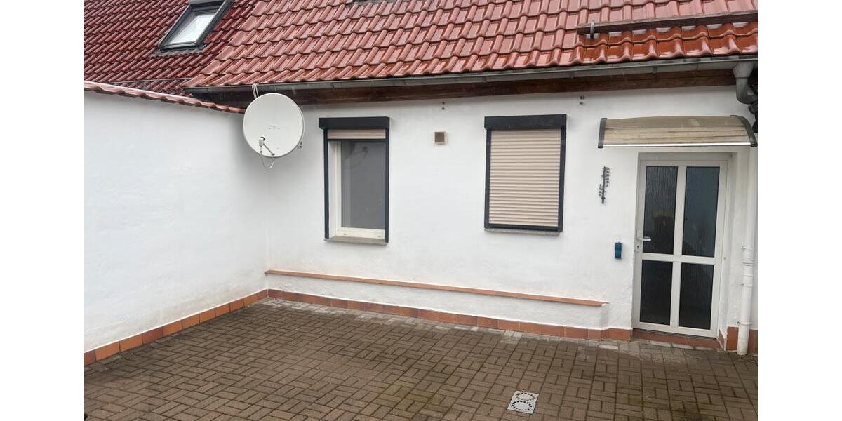Etagenwohnung Bitterfeld-Wolfen Greppin - 4 Zimmer, 80 m&sup2;, 550&euro; | Angebot:26645411