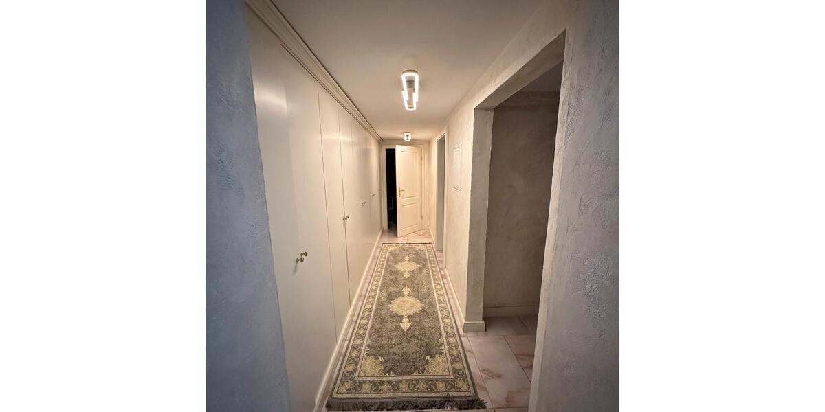 Einfamilienhaus Seevetal - 8 Zimmer, 270 m&sup2;, 2.900&euro; | Angebot:26641333