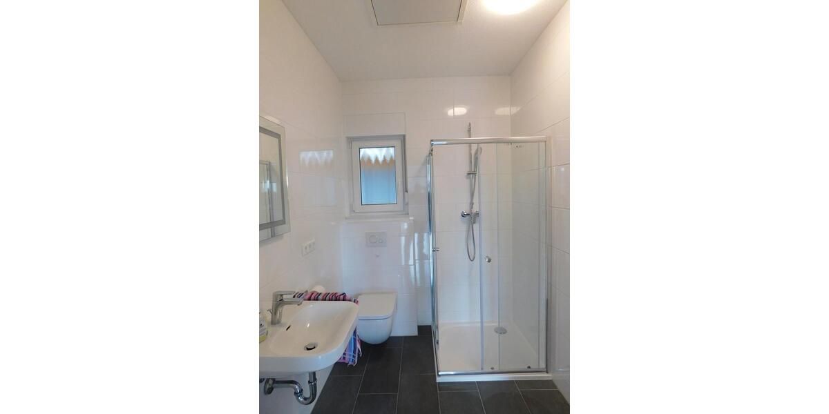 Einfamilienhaus Holzheim - 4 Zimmer, 85 m&sup2;, 1.200&euro; | Angebot:26546681