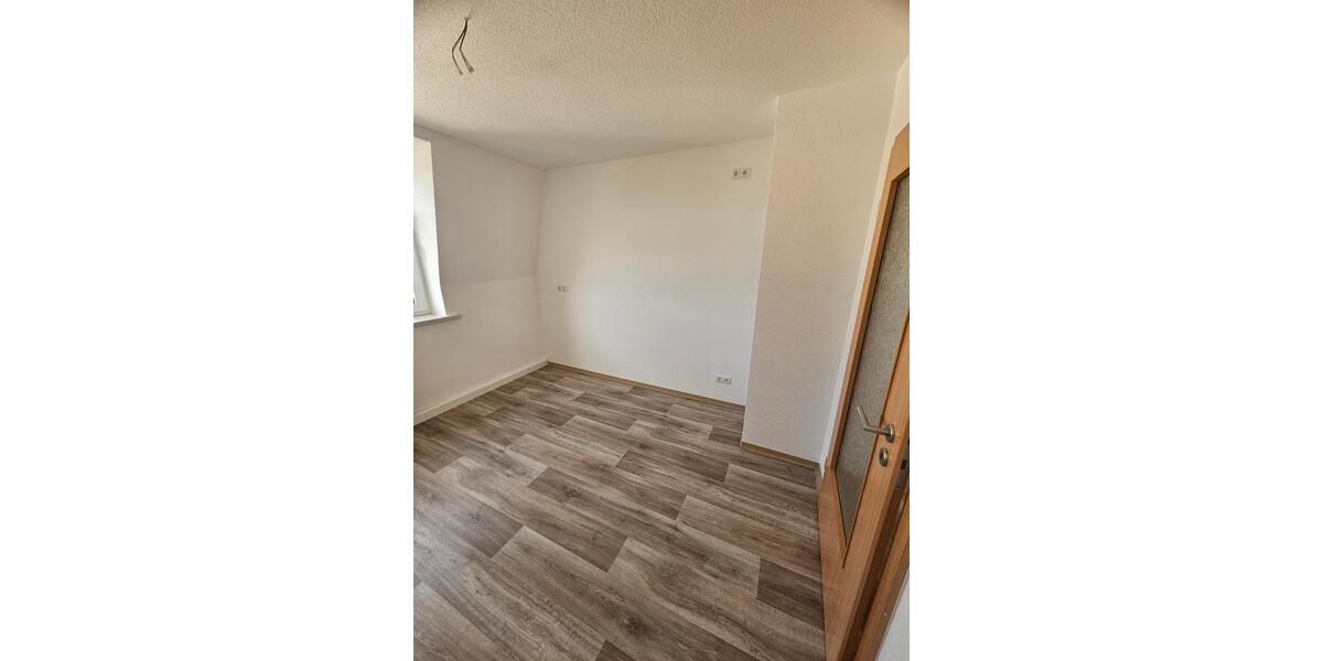 Dachgeschoßwohnung Gelenau/Erzgebirge Erzgebirge - 2 Zimmer, 48 m&sup2;, 323&euro; | Angebot:26618997