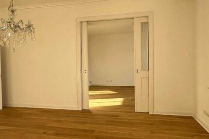 Haus Bad Orb - 7 Zimmer, 250 m&sup2;, 1.900&euro; | Angebot:24775746