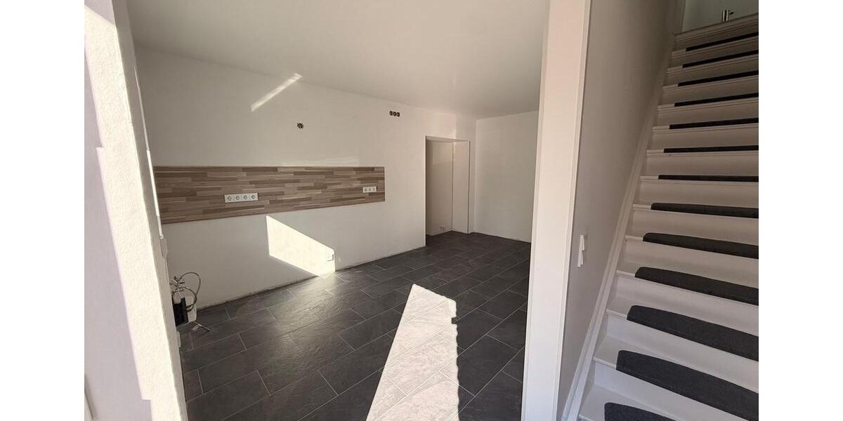 Doppelhaushälfte Baesweiler - 3 Zimmer, 95 m&sup2;, 1.100&euro; | Angebot:25302180