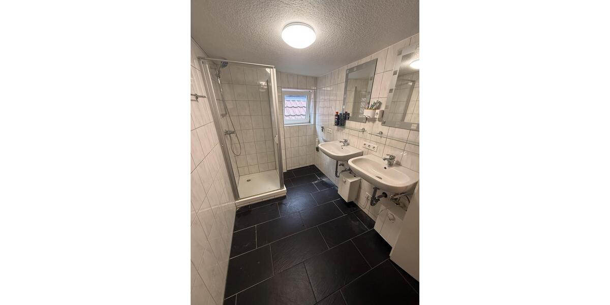 Etagenwohnung Metzingen - 2 Zimmer, 84 m&sup2;, 600&euro; | Angebot:26023488