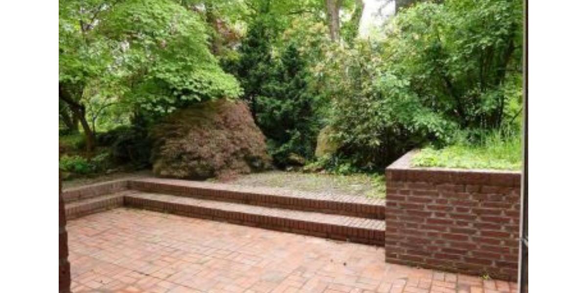 Kronberg-Oberhöchstadt - Geräumige 2-Zimmer-Wohnung mit Terrasse 2 zimmer