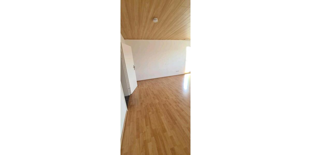 Etagenwohnung Stolzenau - 4 Zimmer, 90 m&sup2;, 1.080&euro; | Angebot:26089522
