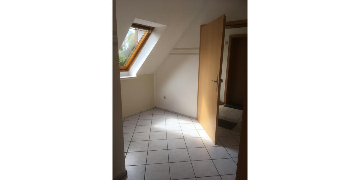 Dachgeschoßwohnung Hemmoor - 3 Zimmer, 75 m&sup2;, 690&euro; | Angebot:24611059