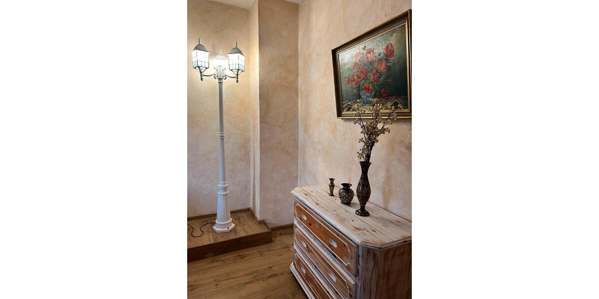 Möblierte Maisonette-Wohnung 115 m² (Dachgeschoss) 5 zimmer