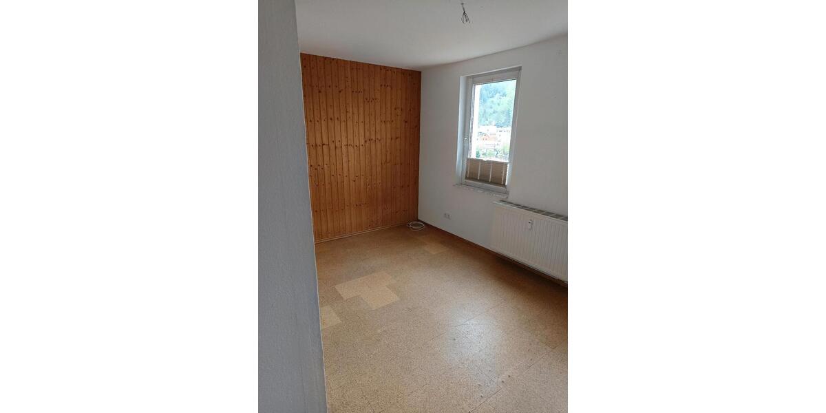 Dachgeschoßwohnung Olbernhau - 5 Zimmer, 70 m&sup2;, 390&euro; | Angebot:26576722